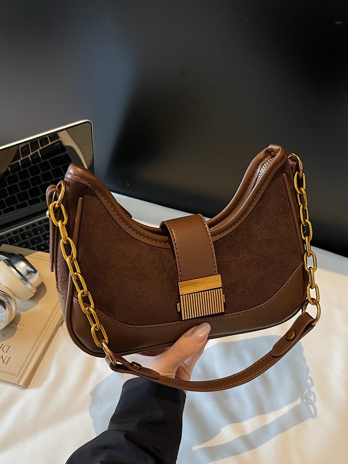 Women�s single-shoulder bag with two straps, crossbody bag