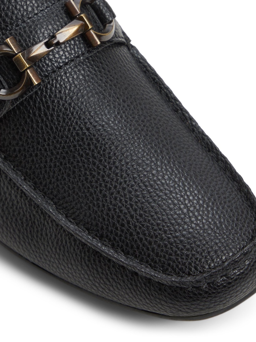Men Black Textured Loafers with Metal Buckle