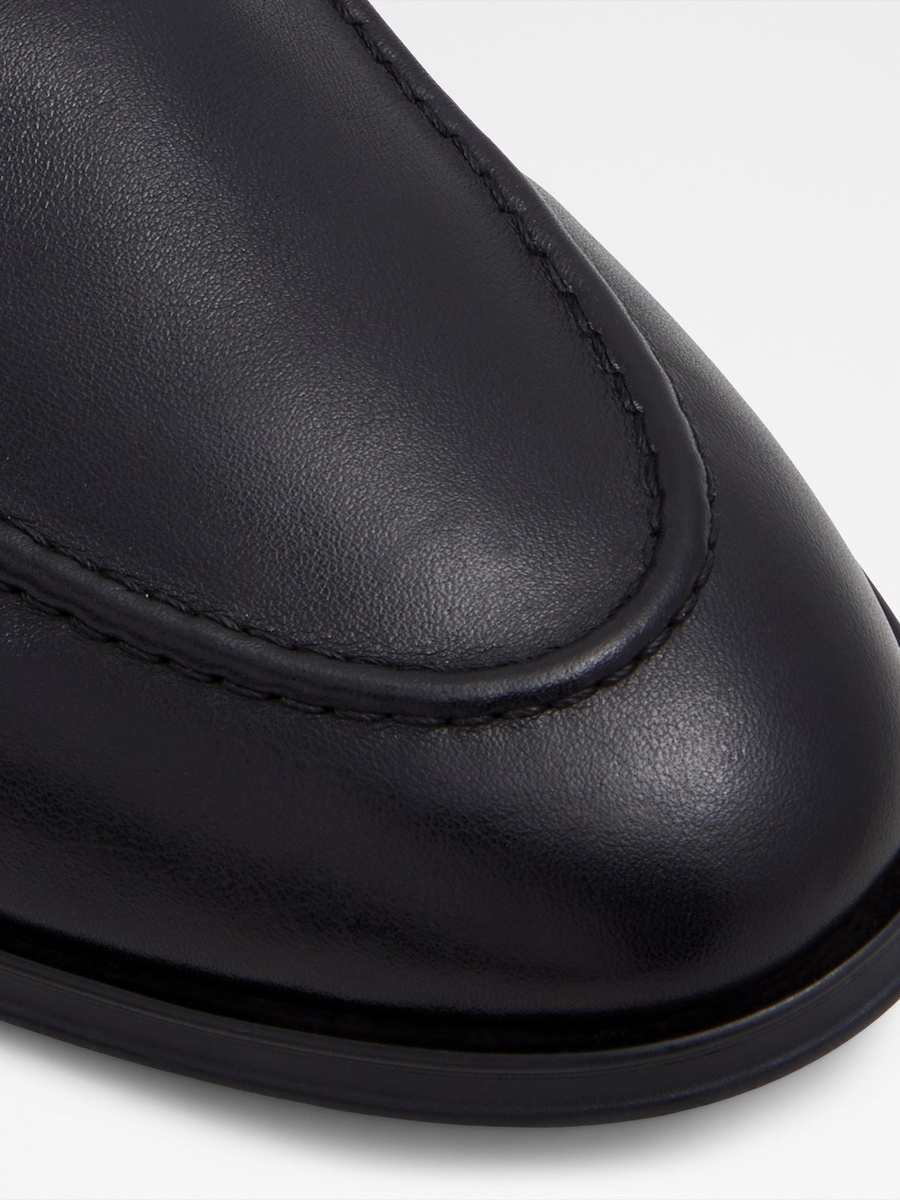 Men Black Leather Penny Loafers