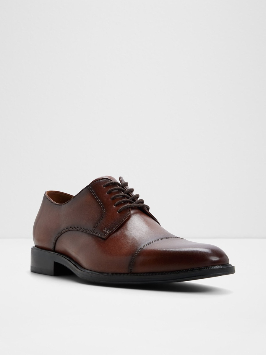 Men Classic Brown Leather Cap-Toe Oxfords