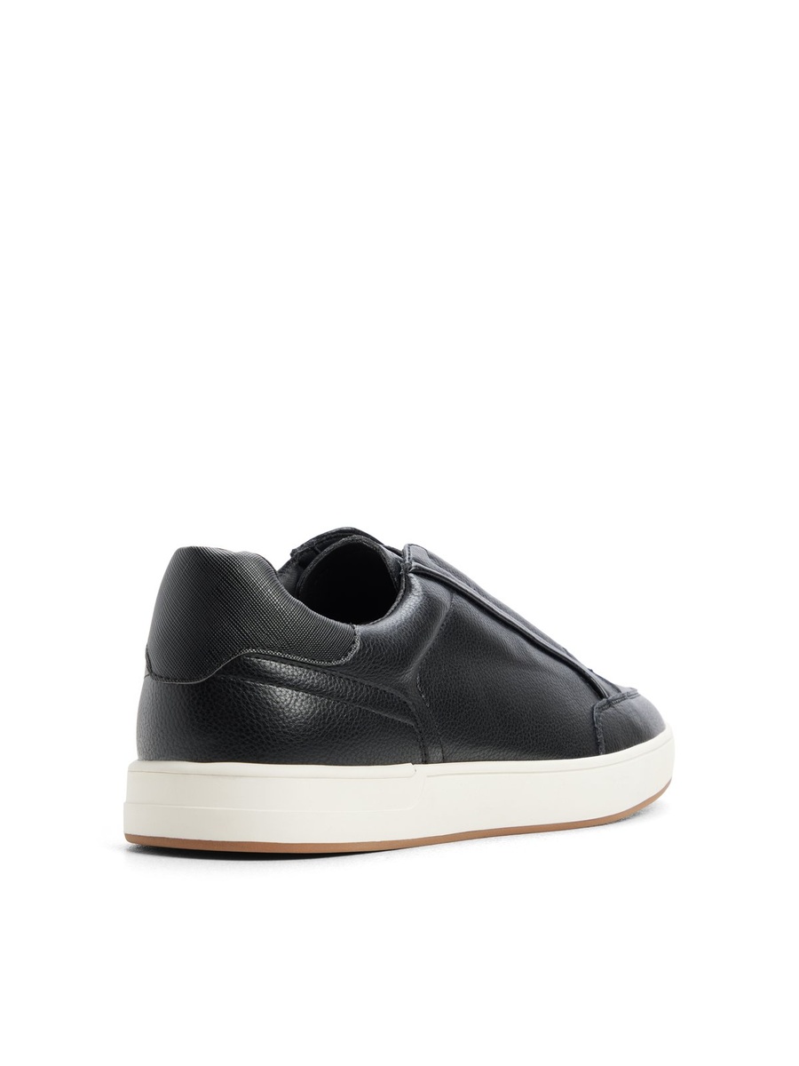 Men Black Slip-On Casual Sneakers