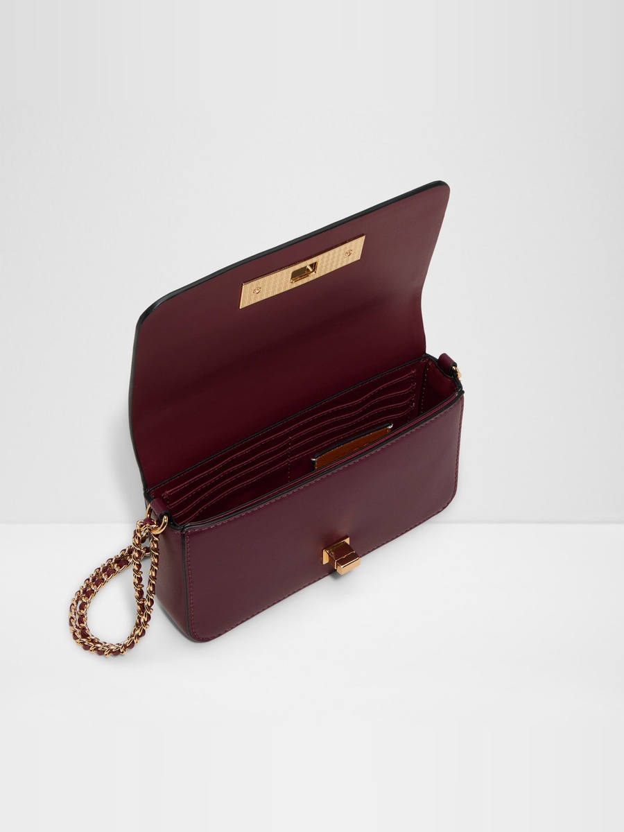 Women Burgundy Chain Strap Crossbody Bag