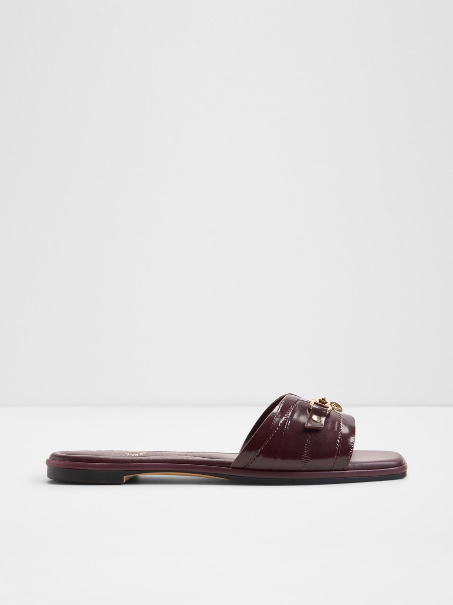 Women Burgundy Buckle Detail Flat Sandals