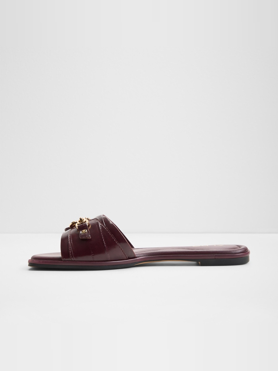 Women Burgundy Buckle Detail Flat Sandals