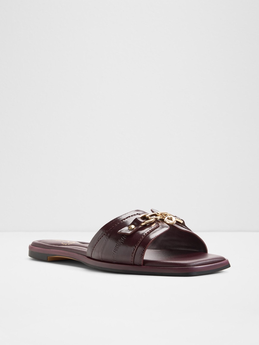 Women Burgundy Buckle Detail Flat Sandals