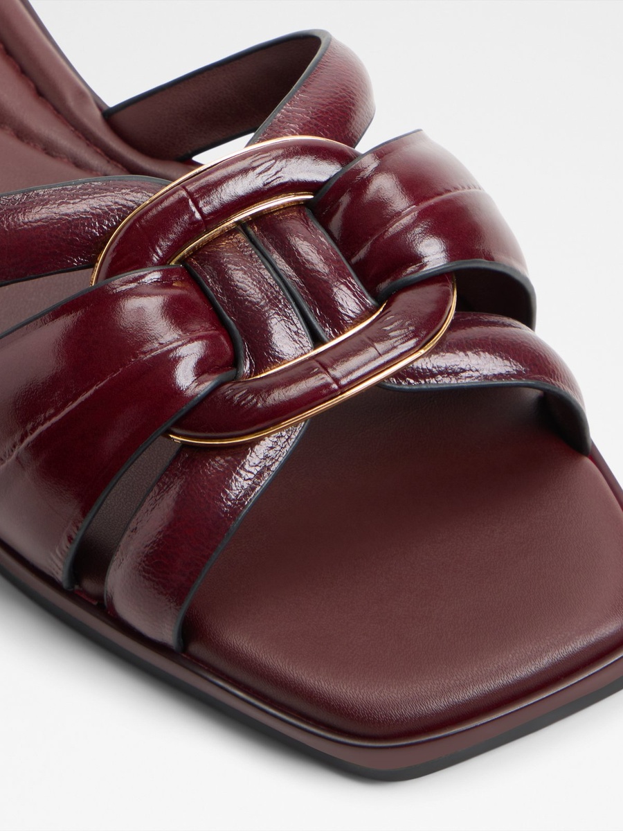 Women Burgundy Knot-Detail Flat Sandals