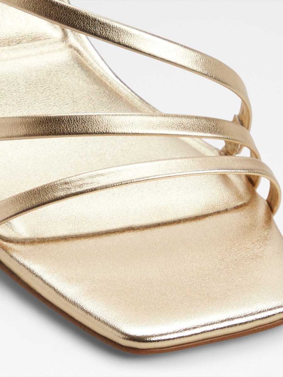 Women Golden Mid-Heel Strappy Sandals