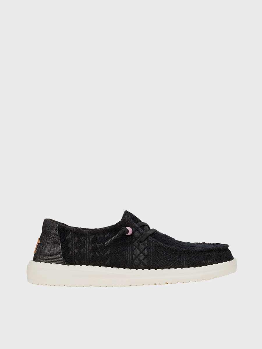 Wendy Crochet Lace Shoes