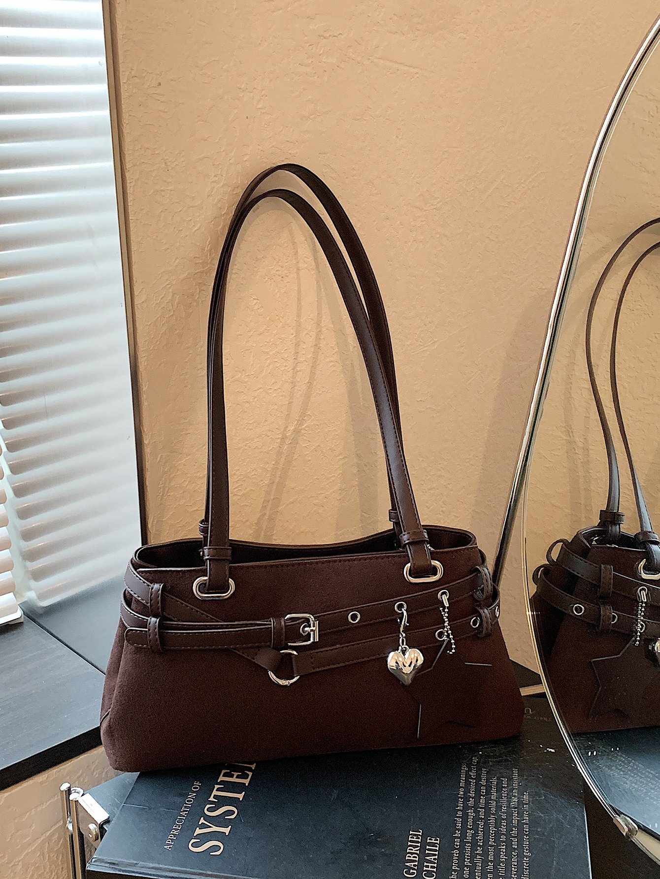 Womens single-shoulder underarm bag