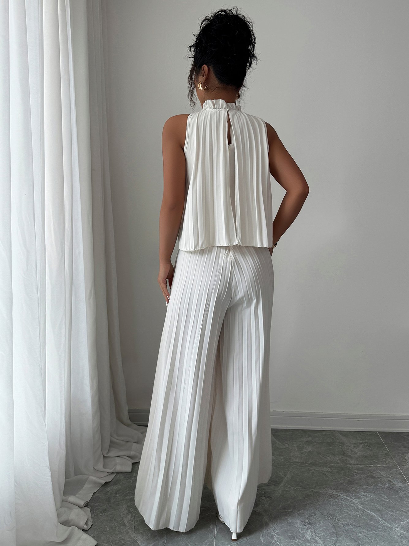 White Solid Jumpsuit