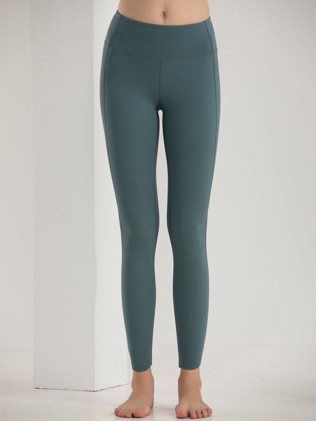 Dark Green Solid Activewear Leggings