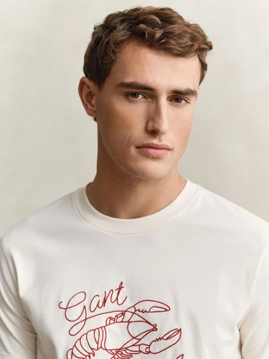 Men Seaside Graphic T-Shirt