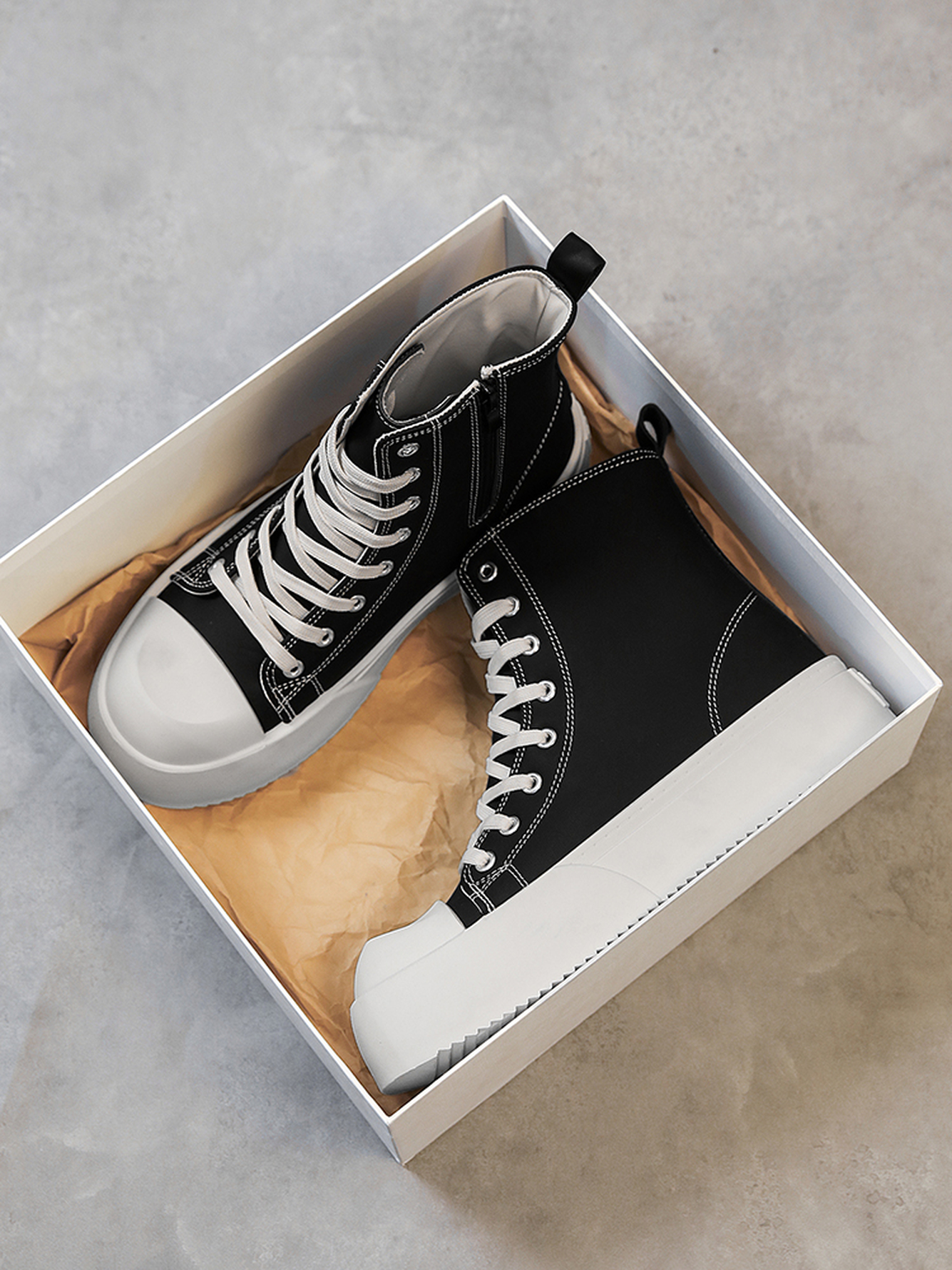 Monochrome Plain Lace Ups Ankle Boots