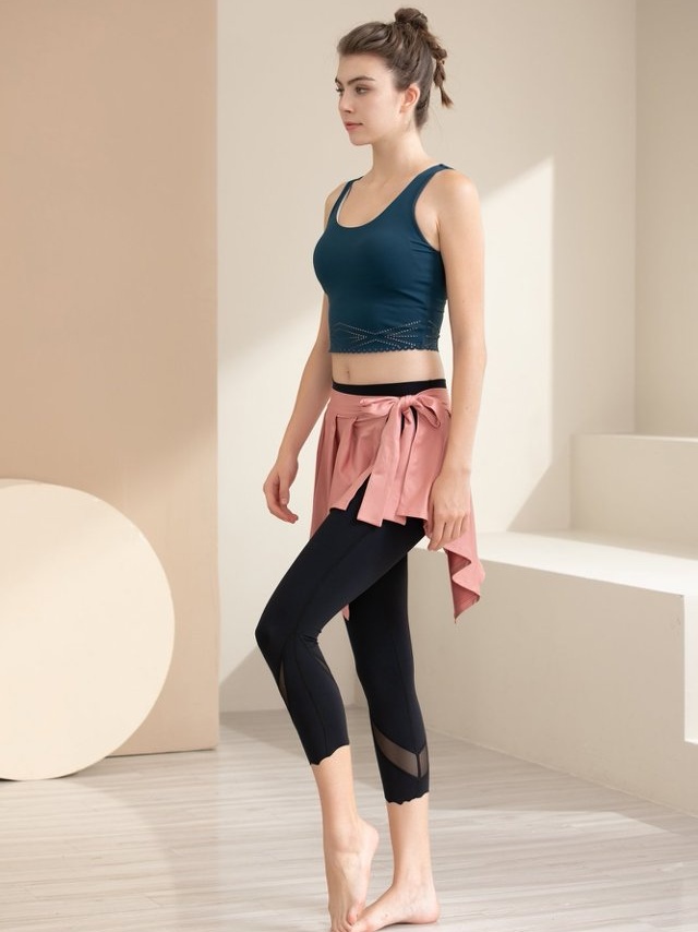 Dark Pink 2in1 Tie Skirted 3/4 Active Leggings