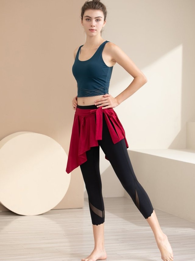 Magenta 2in1 Tie Skirted 3/4 Active Leggings