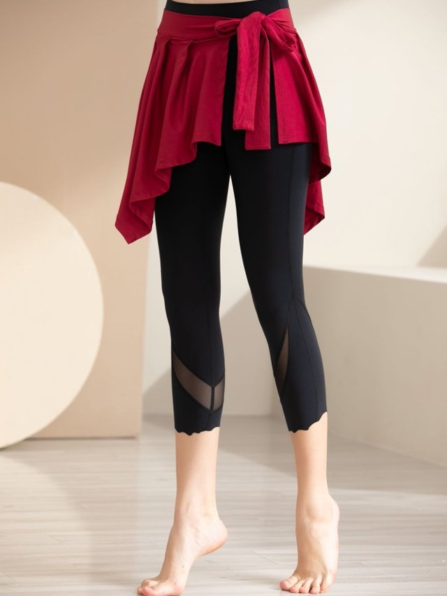 Magenta 2in1 Tie Skirted 3/4 Active Leggings