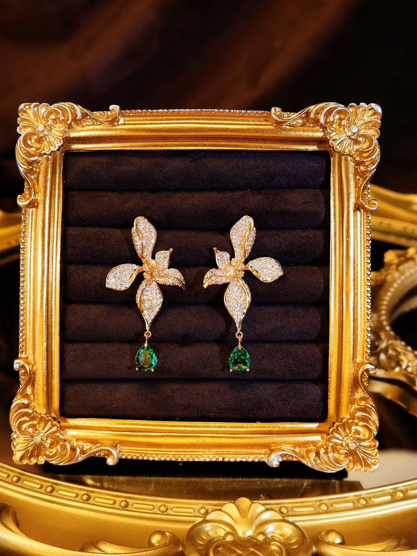 Gold Texture Stud Earrings