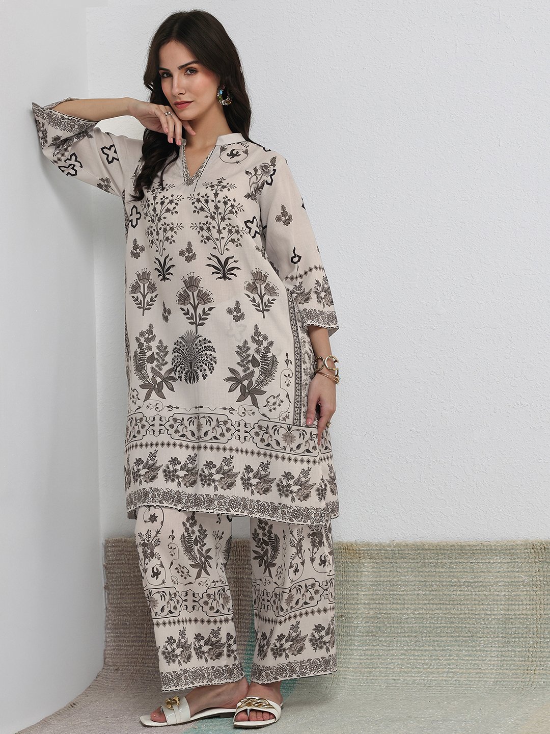 Off-White Printed Co-ord Set with Mandarin Collar
