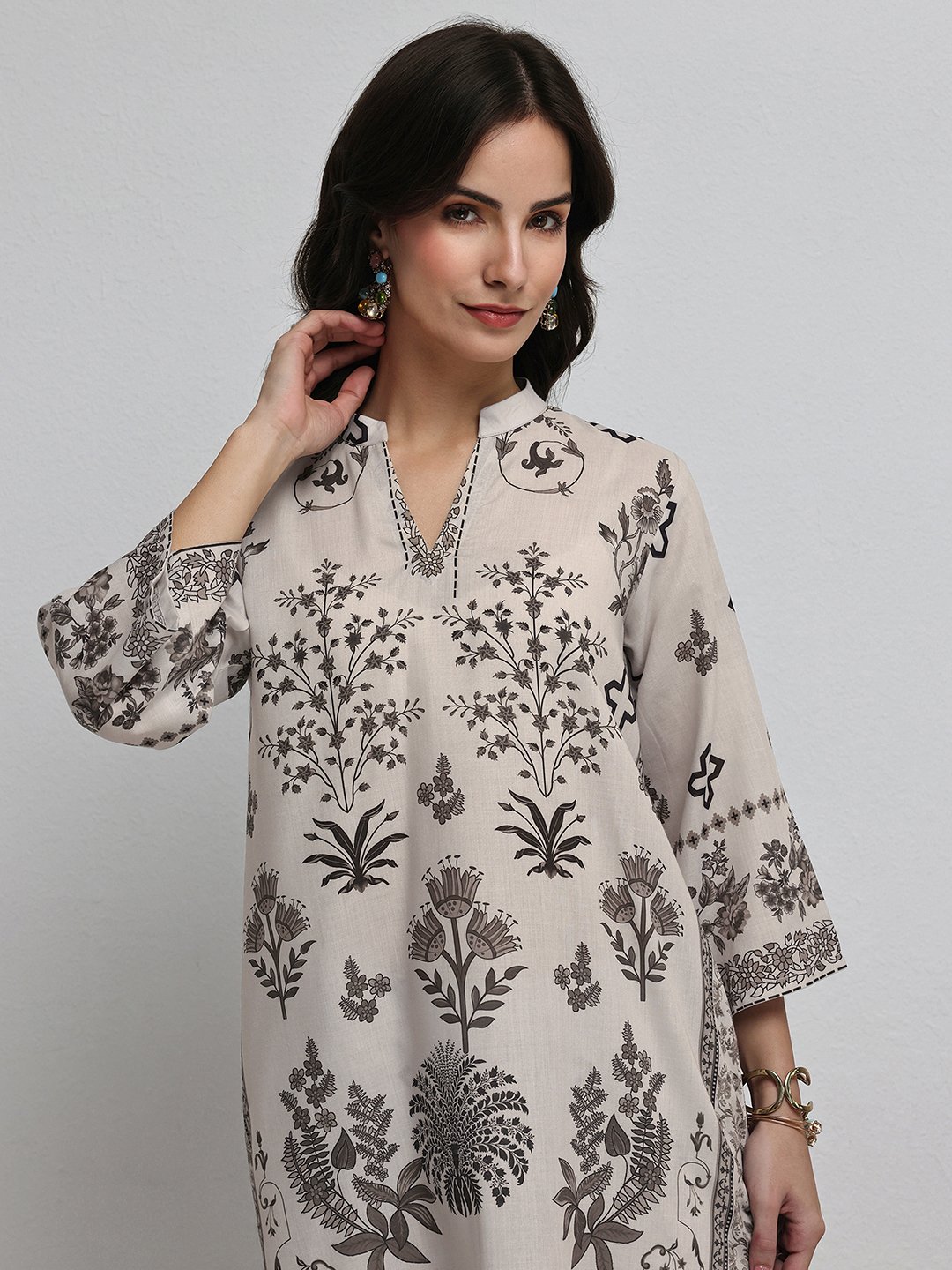 Off-White Printed Co-ord Set with Mandarin Collar