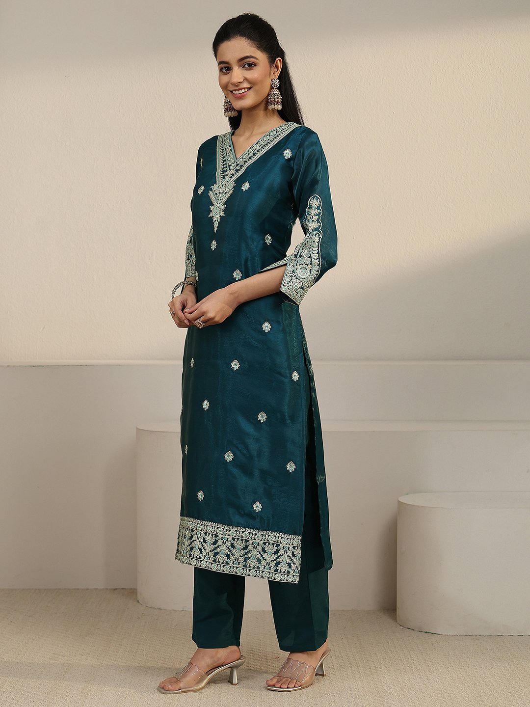 Teal Embroidered V-Neck Kurta Set with Dupatta and Straight Pants