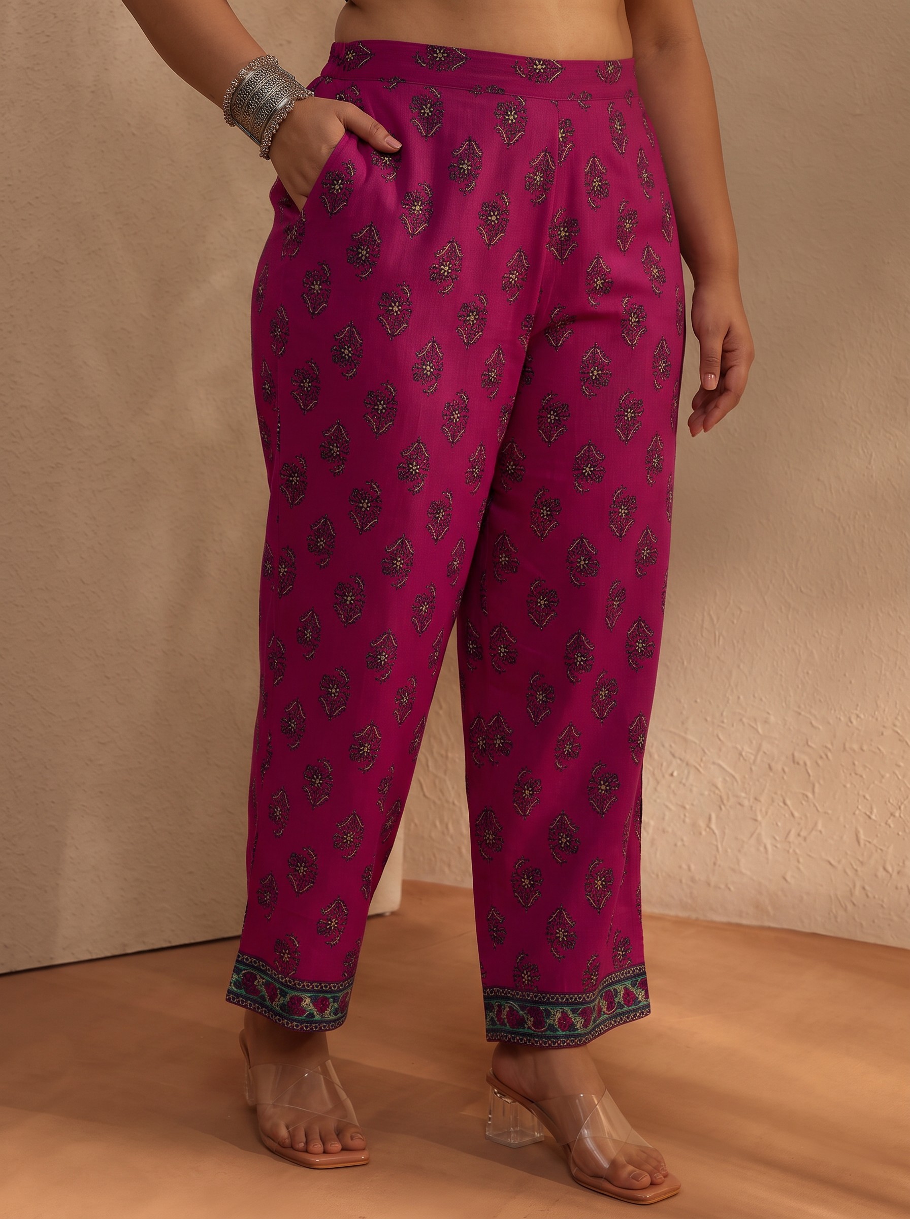 Plus Size Pink Floral Printed Kurta Set with Dupatta Set