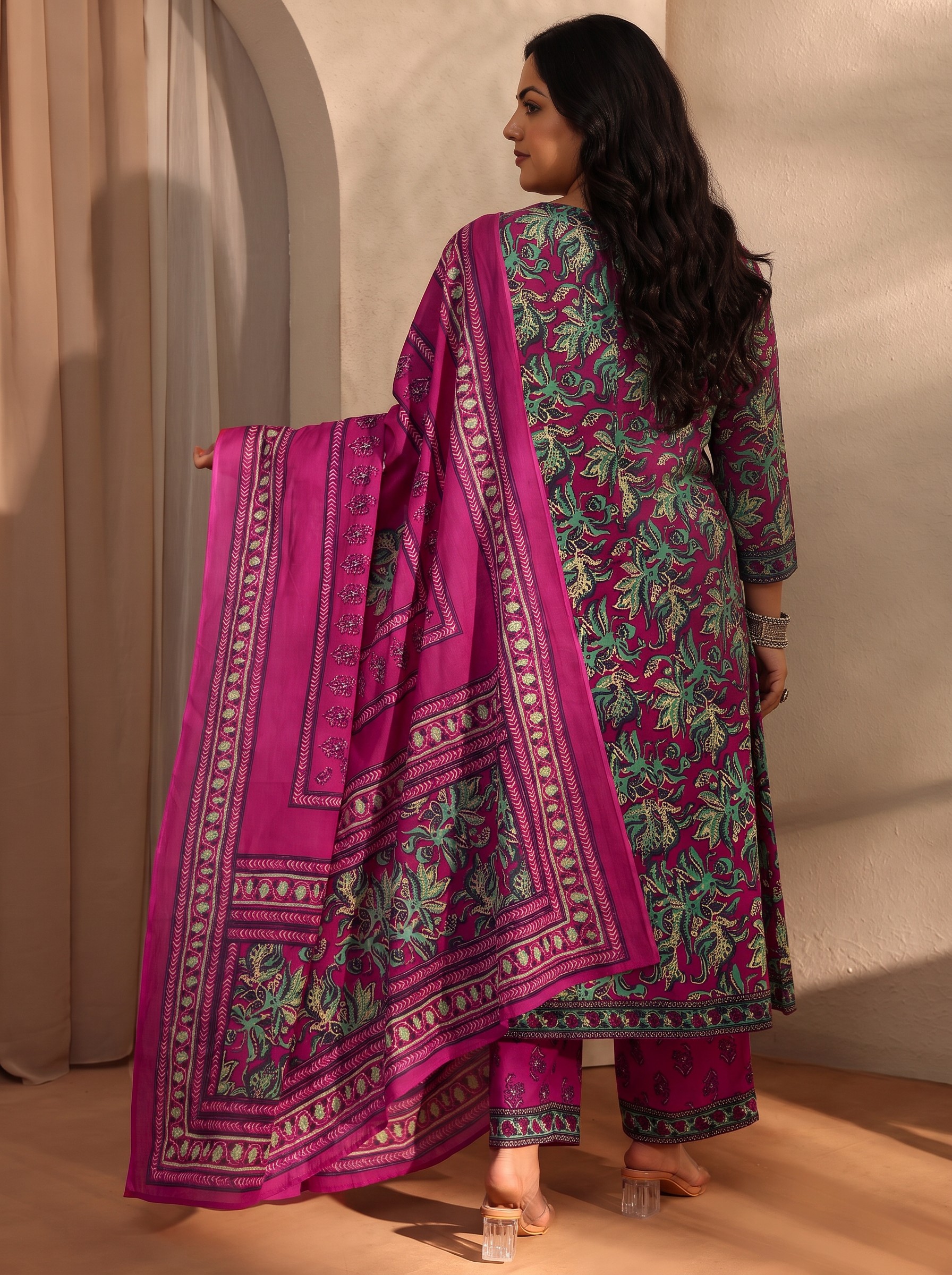 Plus Size Pink Floral Printed Kurta Set with Dupatta Set