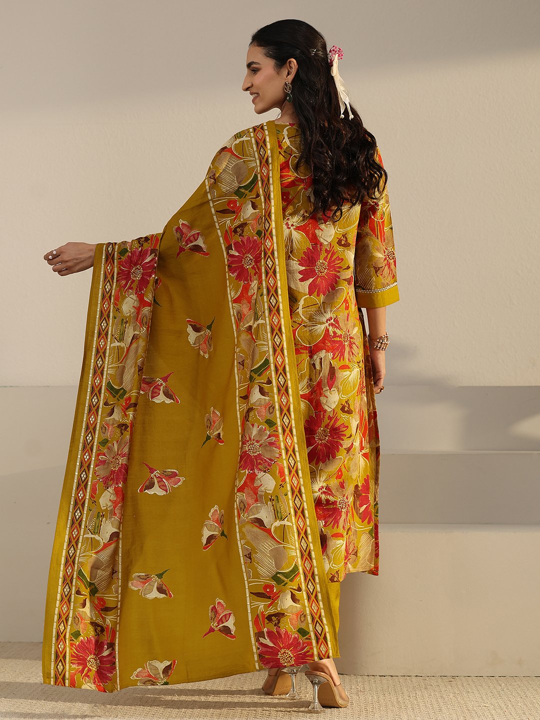 Mustard Floral Printed Kurta Set with V Neck and Dupatta Set