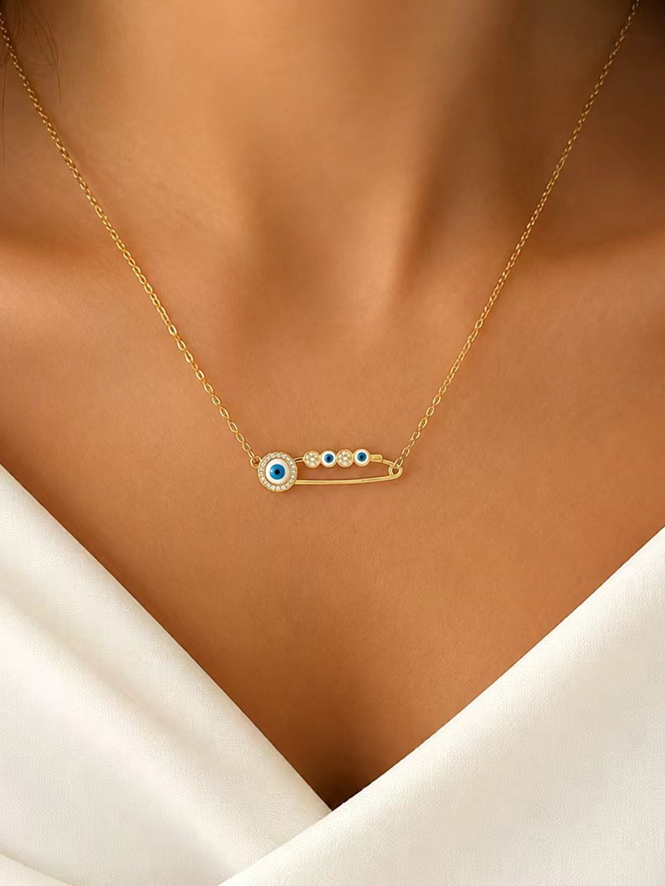 Gold Solid Pendant Necklace