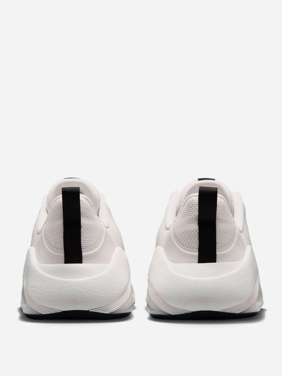 Air Zoom Bella 7 Shoes