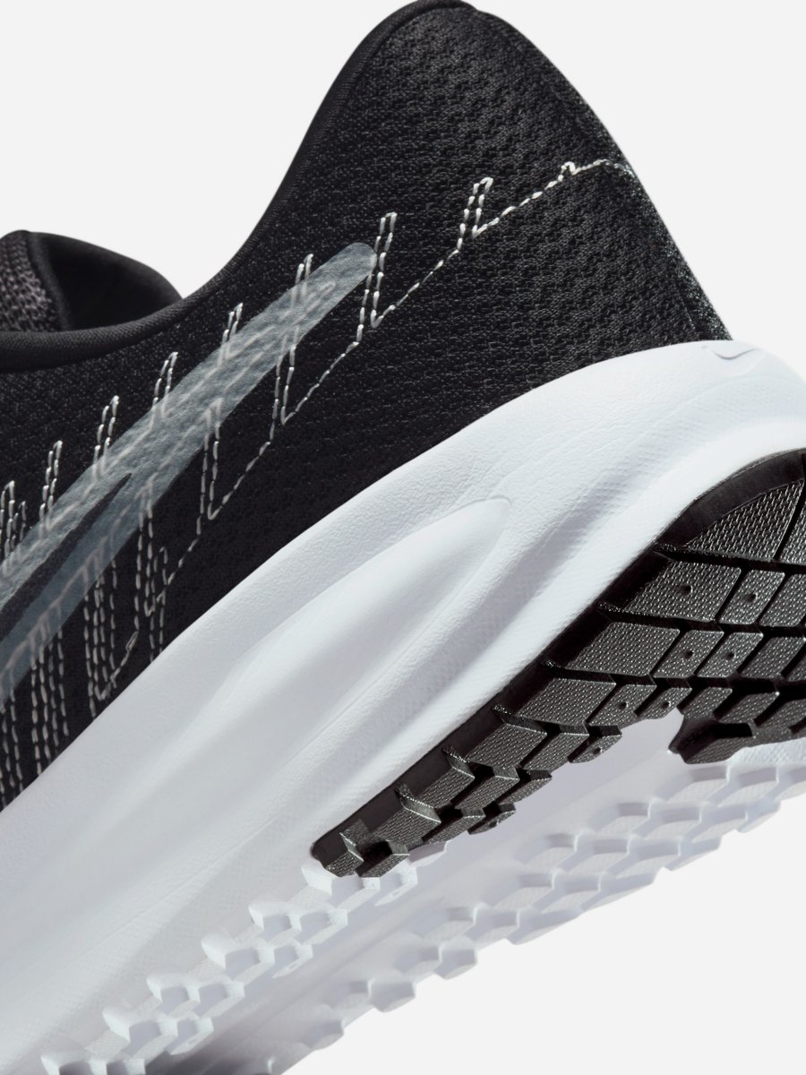 Run Defy Shoes