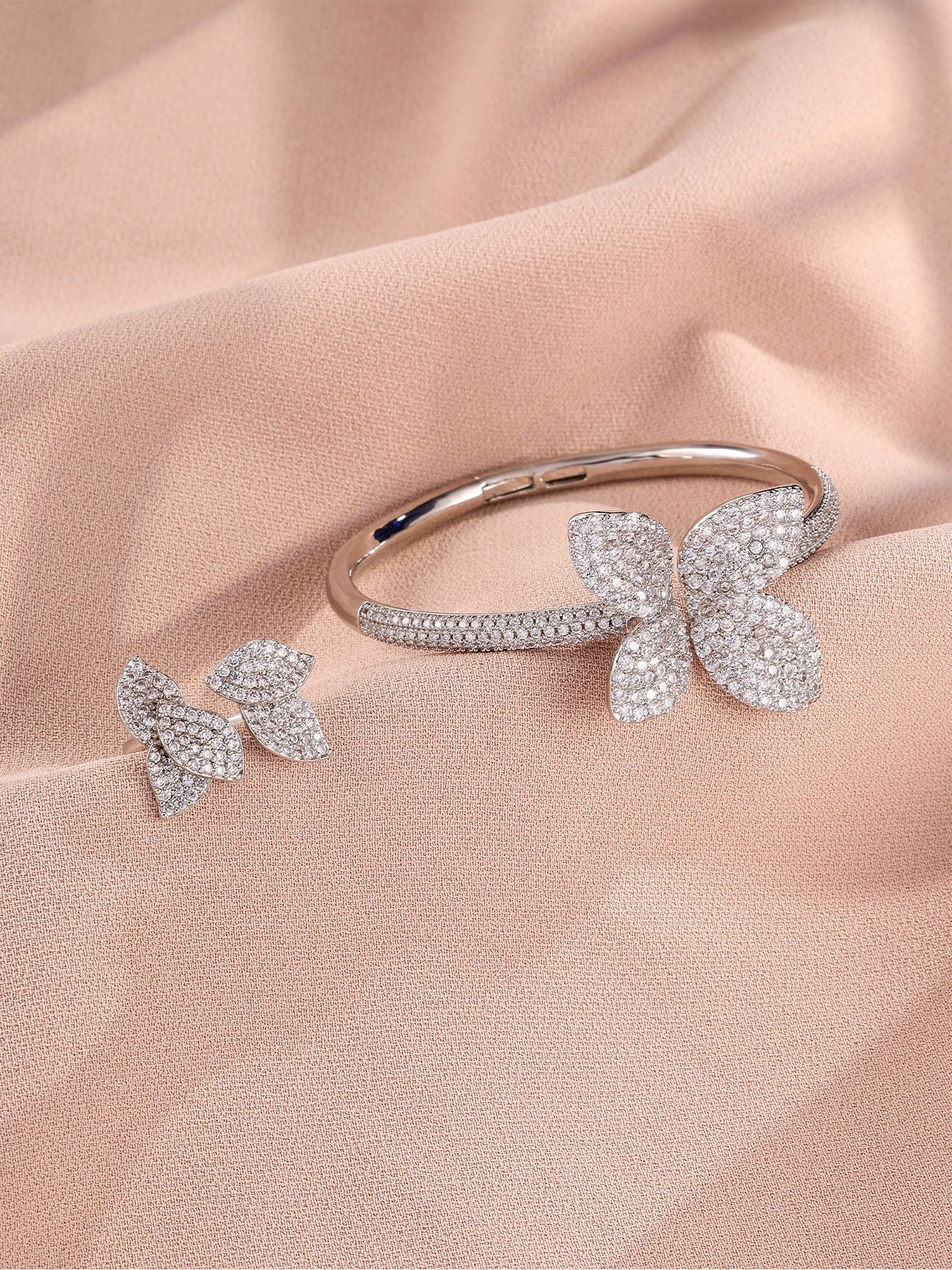 2-Piece Leaf Embellished Ring and Cuff Bangle Jewelry Set