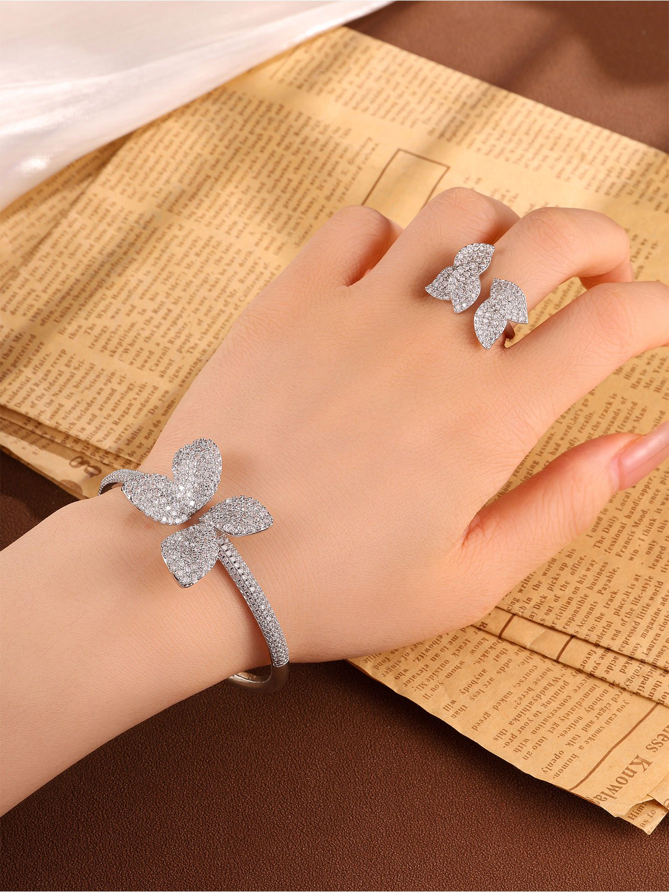 2-Piece Leaf Embellished Ring and Cuff Bangle Jewelry Set