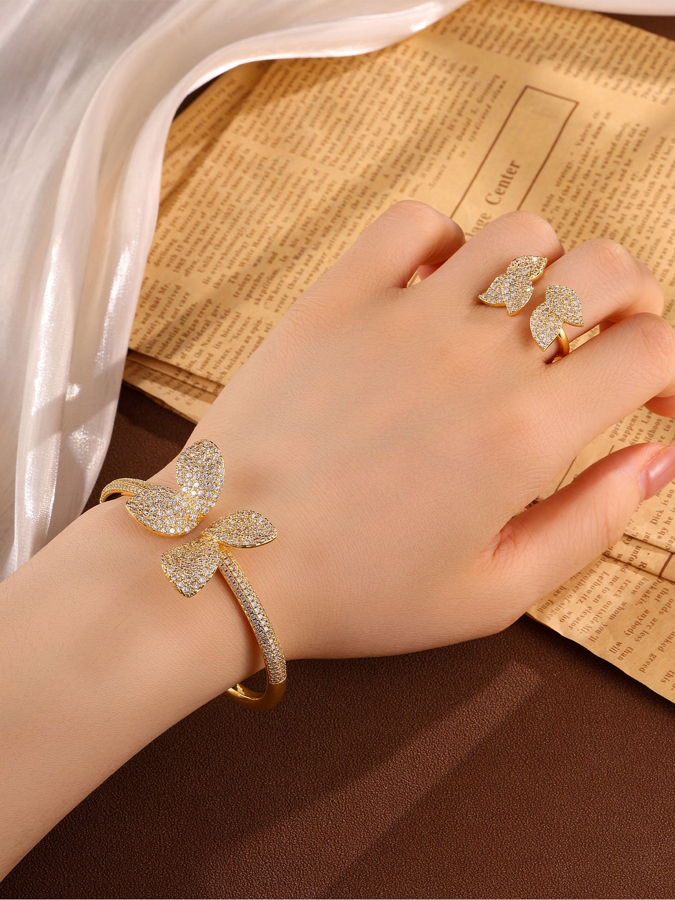 2-Piece Leaf Embellished Ring and Cuff Bangle Jewelry Set