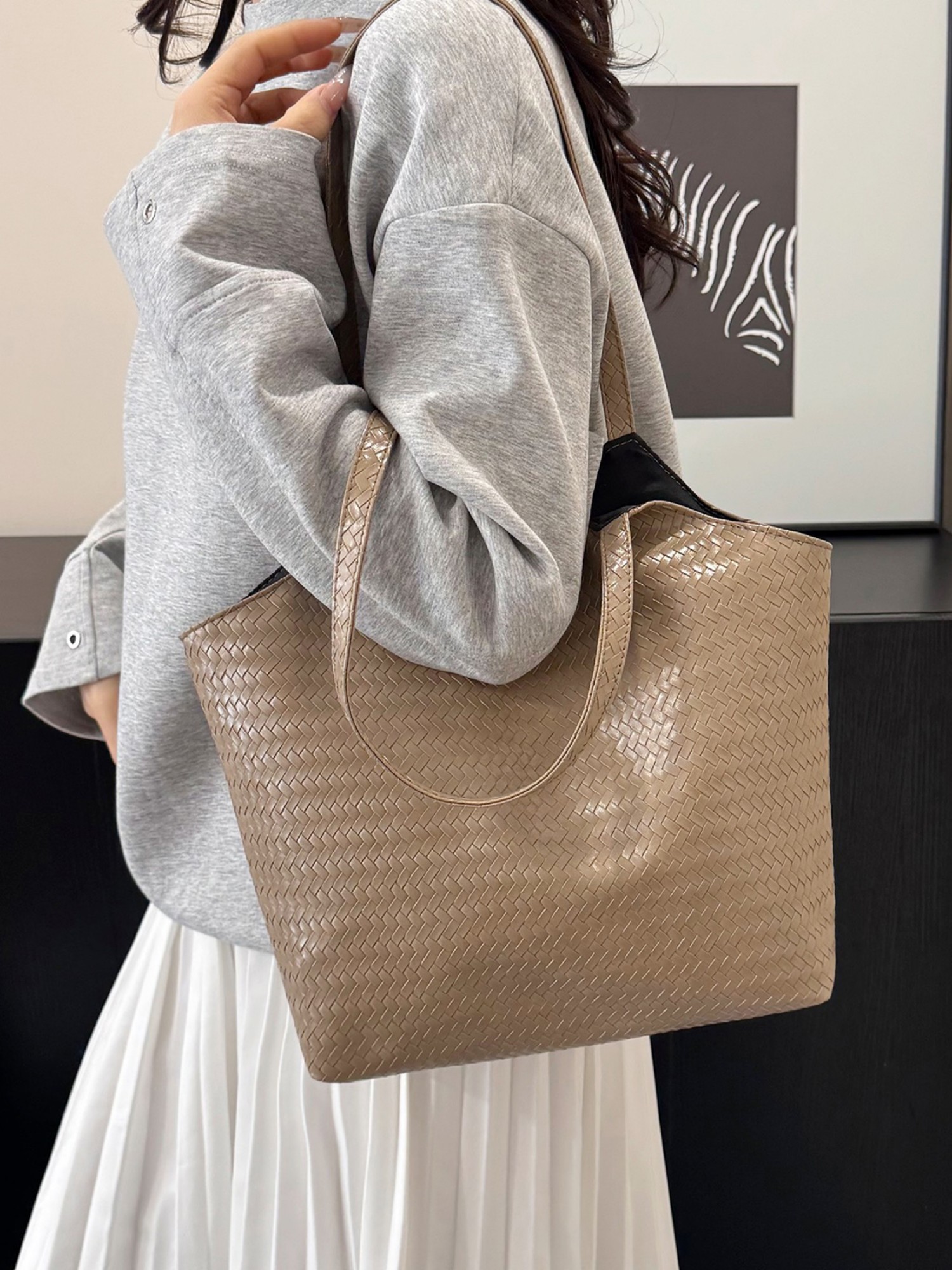 Khaki Texture Shoulder Bag with Magnetic
