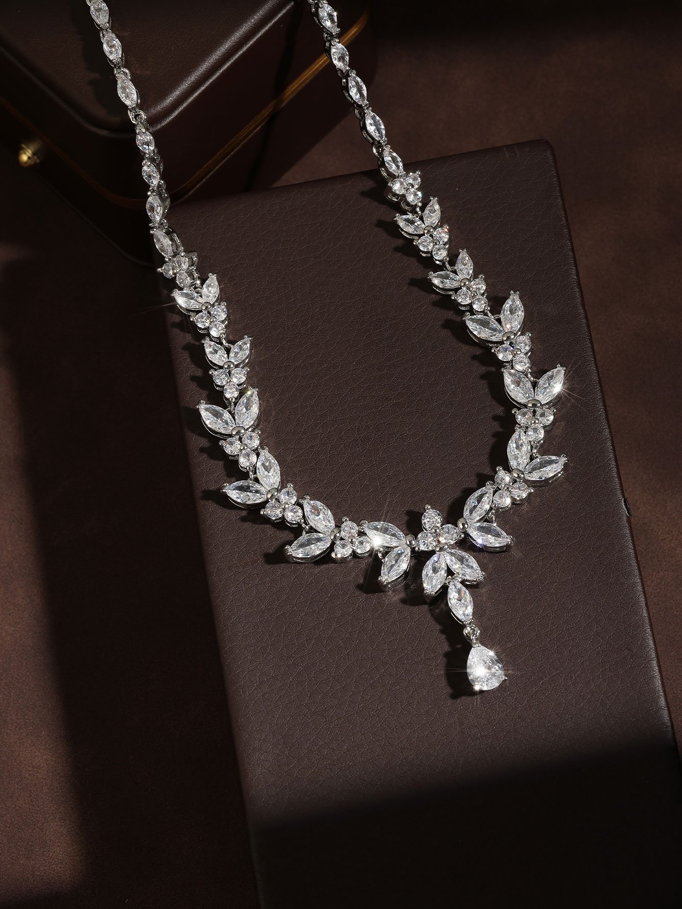 Silver Leaf Marquise Necklace and Teardrop Earrings Set