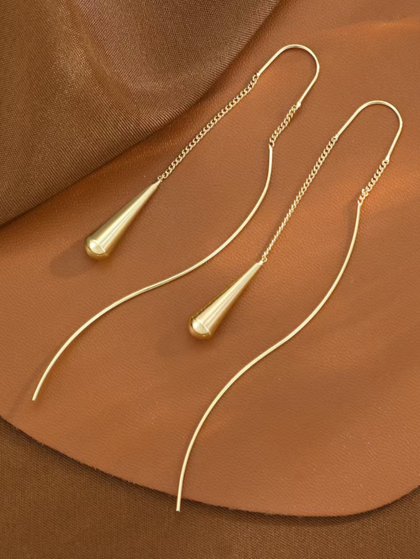 اقراط سادة ذهبية
