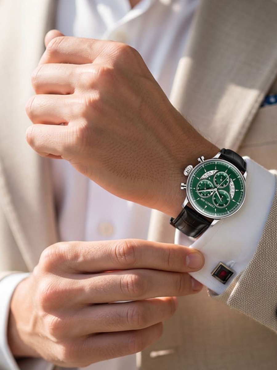 Dervio Dark Green Dial, Leather Strap, Chronograph Watch for Men, 45mm