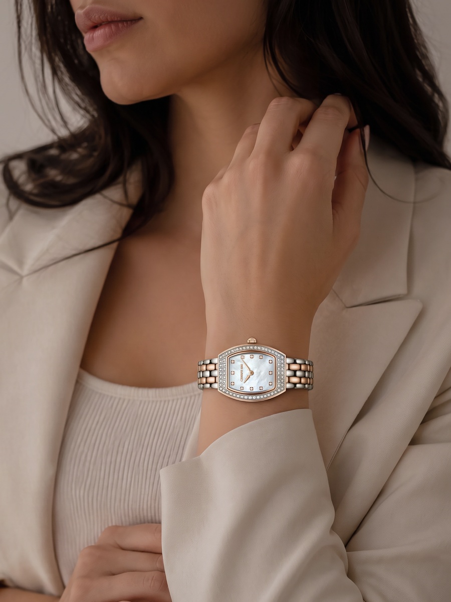 Calliano White Mother-of-pearl Dial, Stainless Steel Bracelet, Analog Watch for Women, 29mm