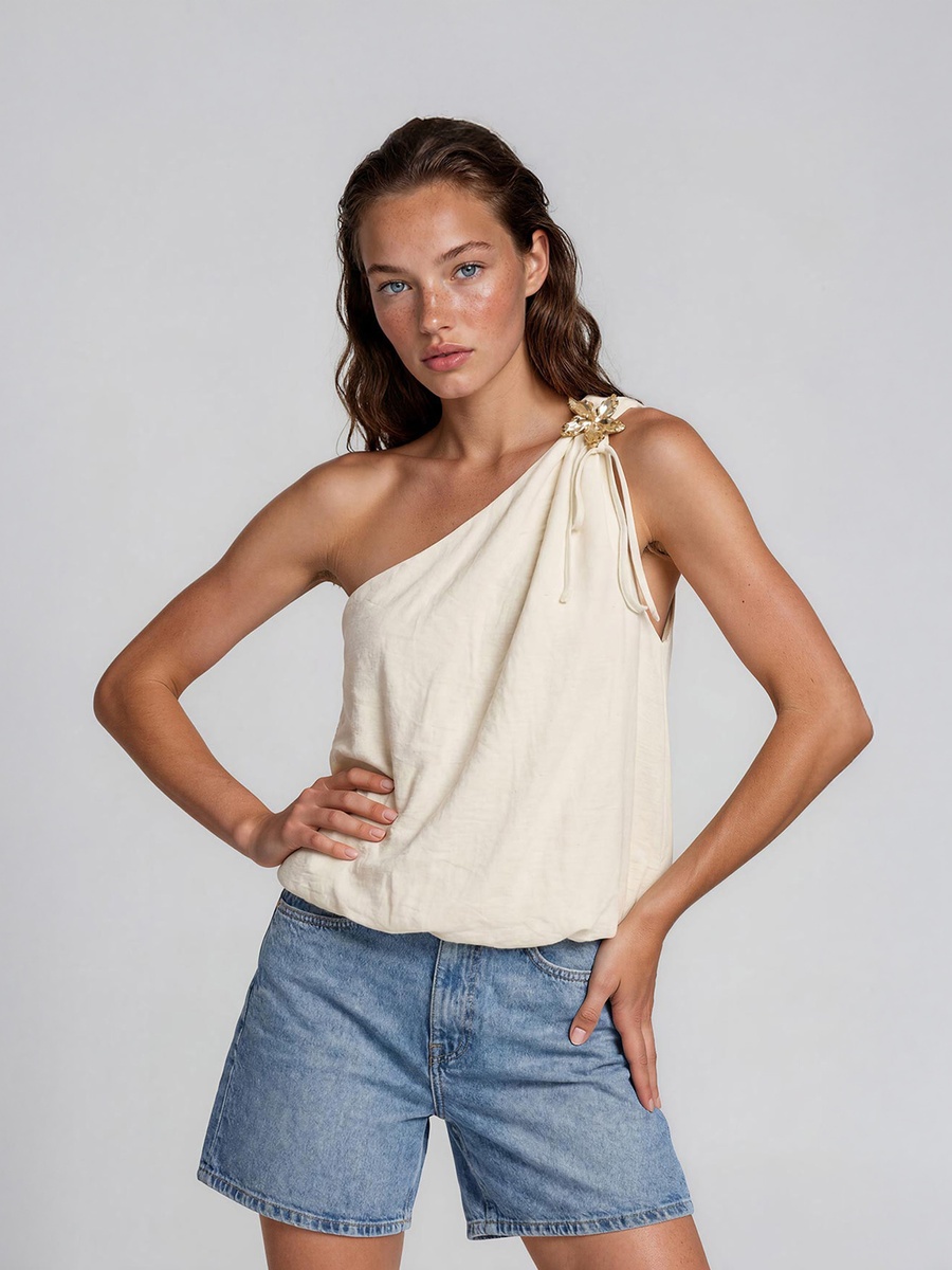 Oversized Detail Woven Top