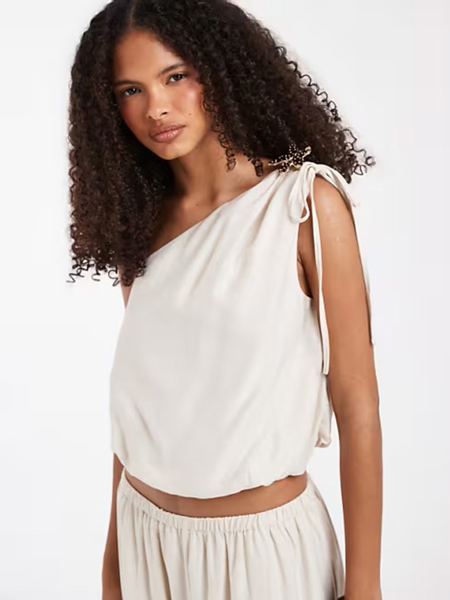 Oversized Detail Woven Top