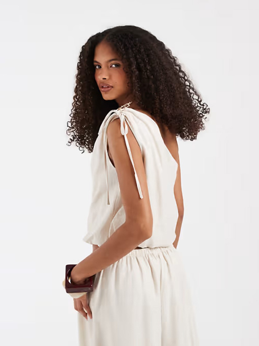 Oversized Detail Woven Top