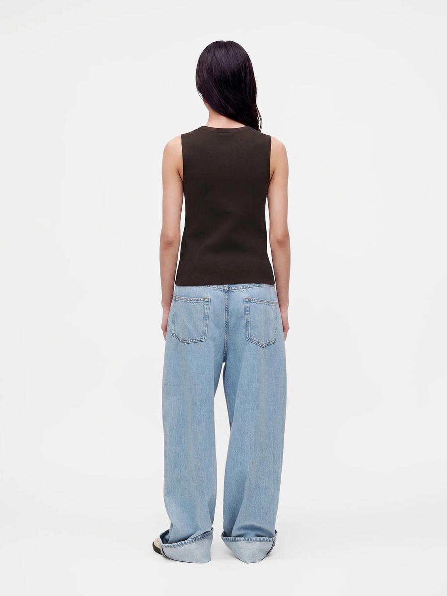 Sleeveless Knitted Top