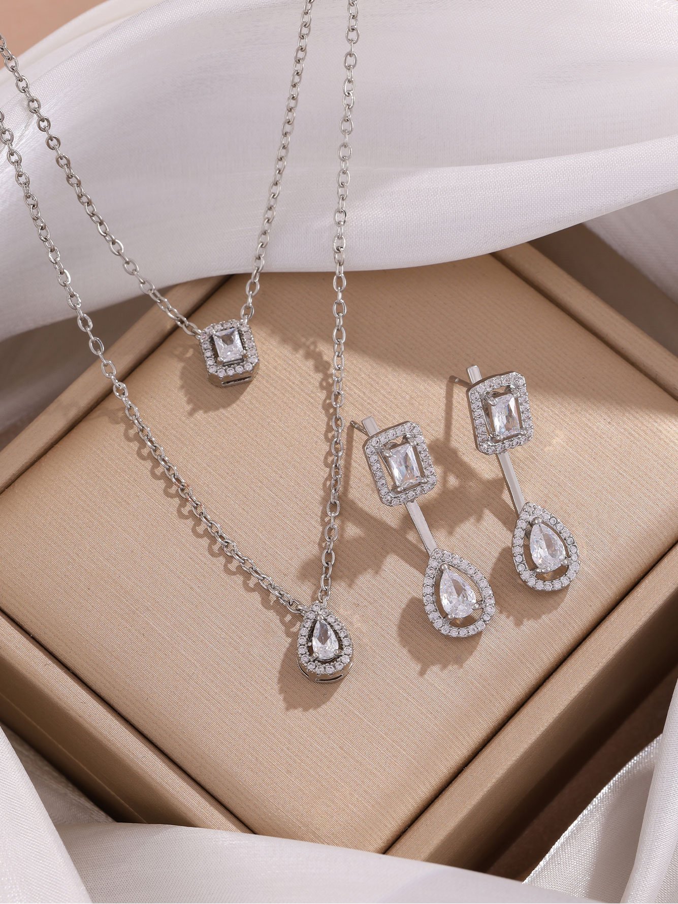 2-Piece Square Teardrop Necklace and Earrings Jewelry Set