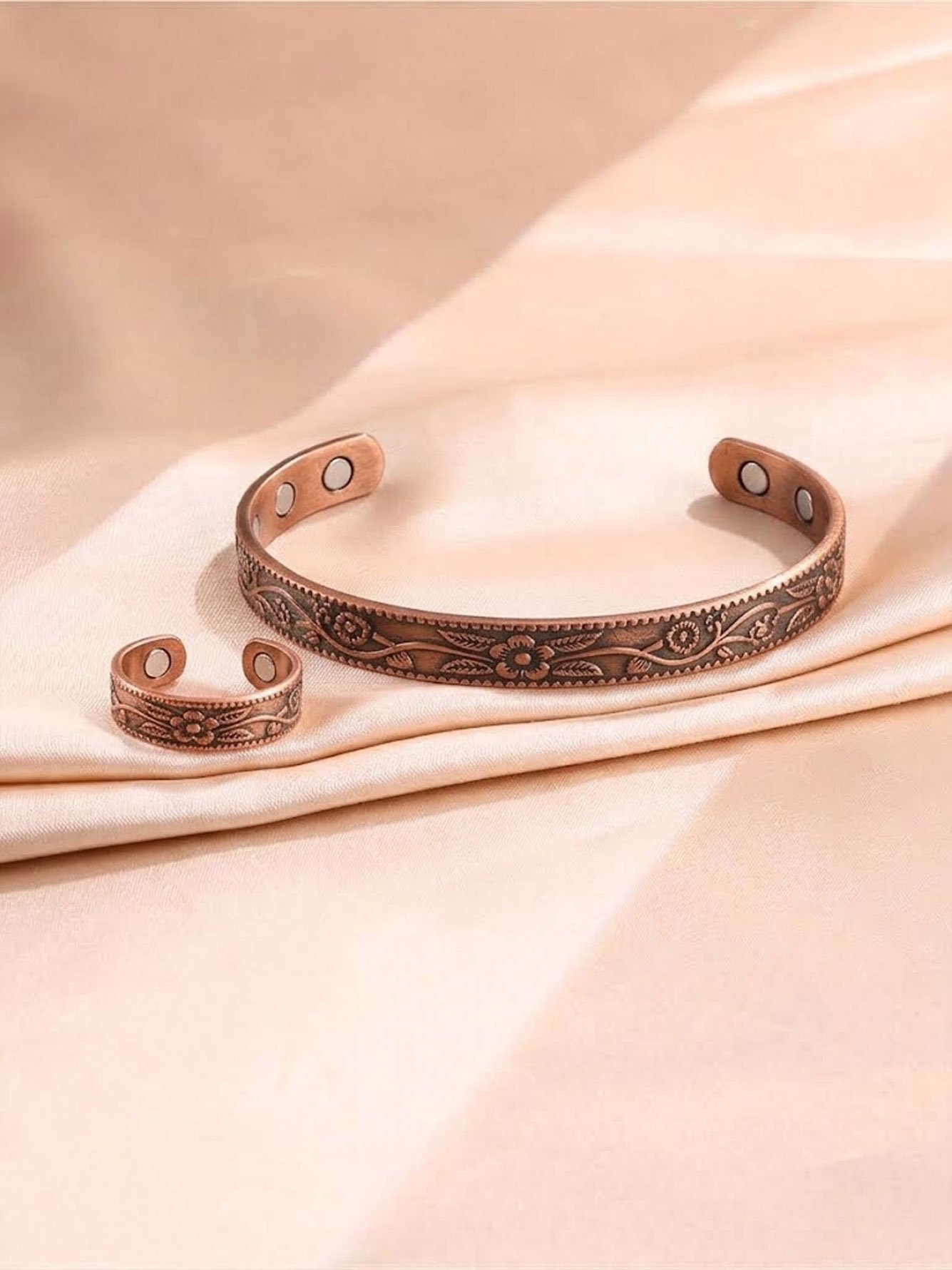 2-Piece Floral Magnetic Bracelet Open Ring Jewelry Set