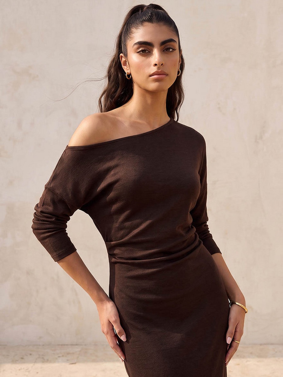 Midi Bodycon Dress with One Shoulder Design