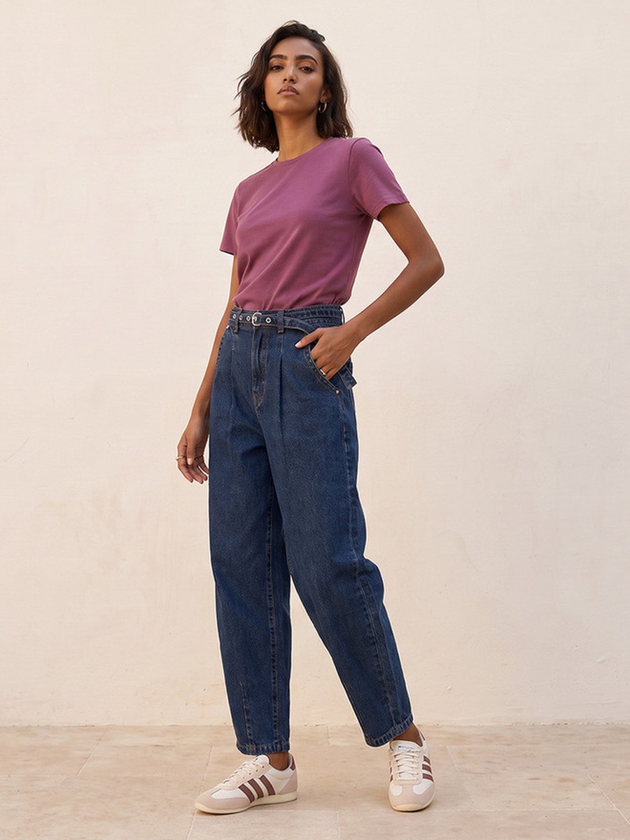 Barrel Fit Belted Jeans with Darts