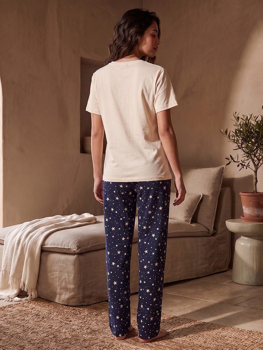 Star Print Crew Neck T-Shirt and Pyjamas Set