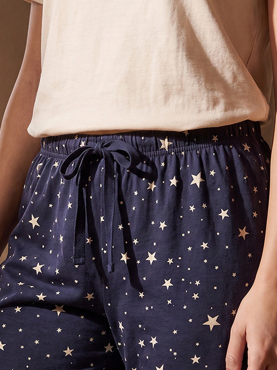 Star Print Crew Neck T-Shirt and Pyjamas Set