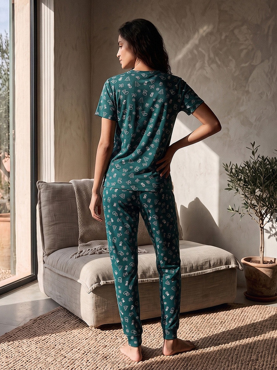 Pyjama Set Printed T-Shirt and Trousers