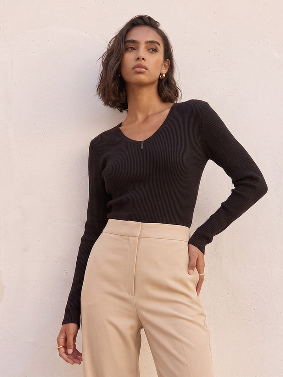 Regular Fit Ribbed Sweater with V Neck